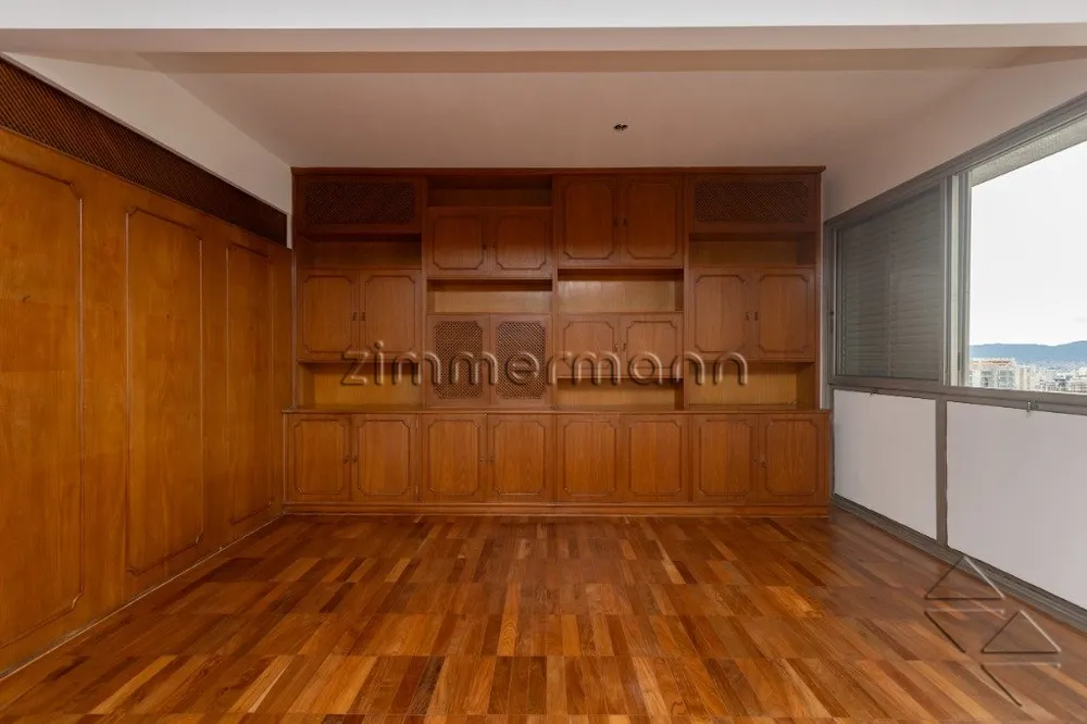 Apartamento, 3 quartos, 197 m² - Foto 2