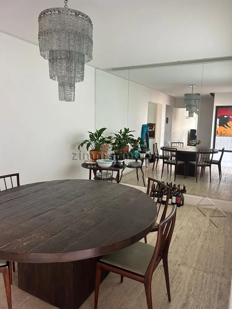 Apartamento, 4 quartos, 222 m² - Foto 1