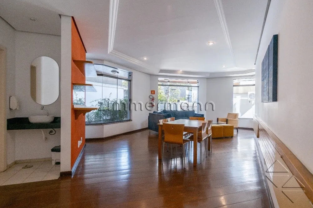 Apartamento, 3 quartos, 185 m² - Foto 1