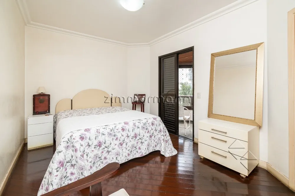 Apartamento, 4 quartos, 245 m² - Foto 2
