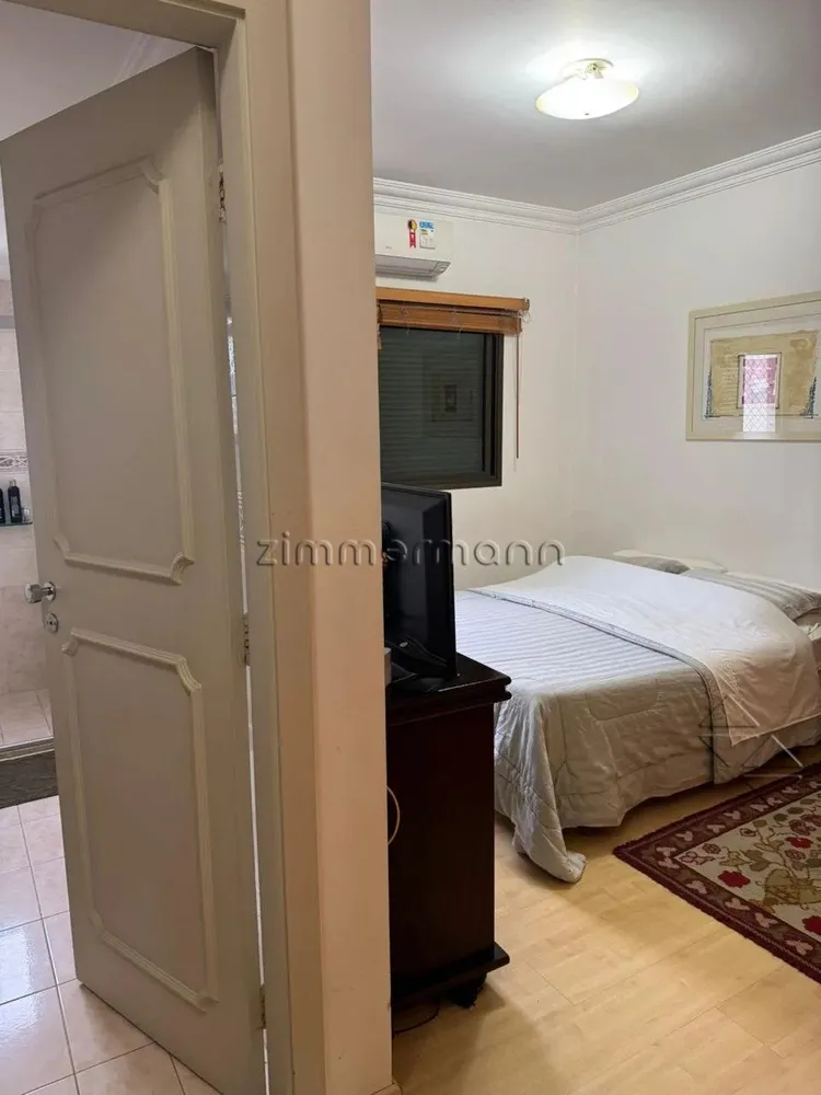 Apartamento, 3 quartos, 247 m² - Foto 2