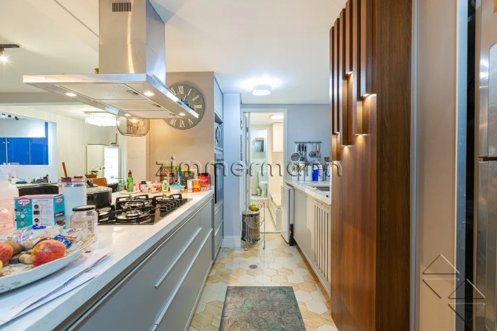 Cobertura, 3 quartos, 193 m² - Foto 2