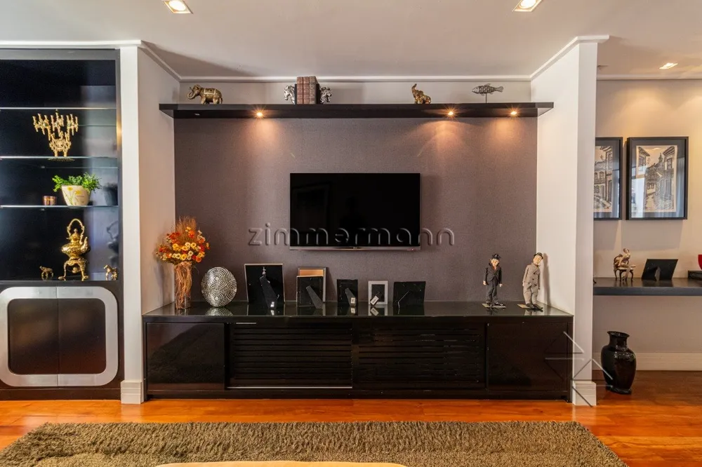 Apartamento, 3 quartos, 212 m² - Foto 1