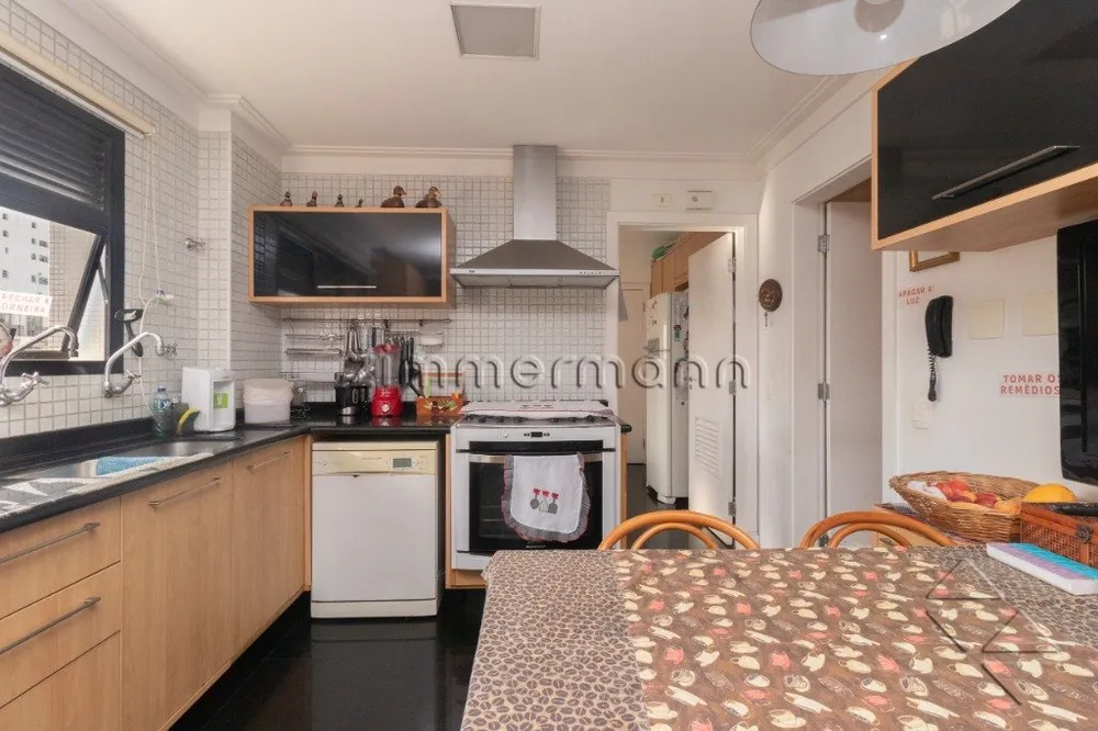 Apartamento, 3 quartos, 169 m² - Foto 2