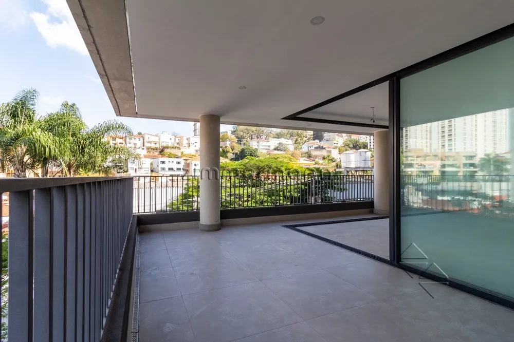 Apartamento, 3 quartos, 197 m² - Foto 2