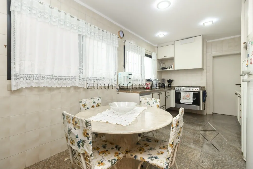 Apartamento, 5 quartos, 230 m² - Foto 1