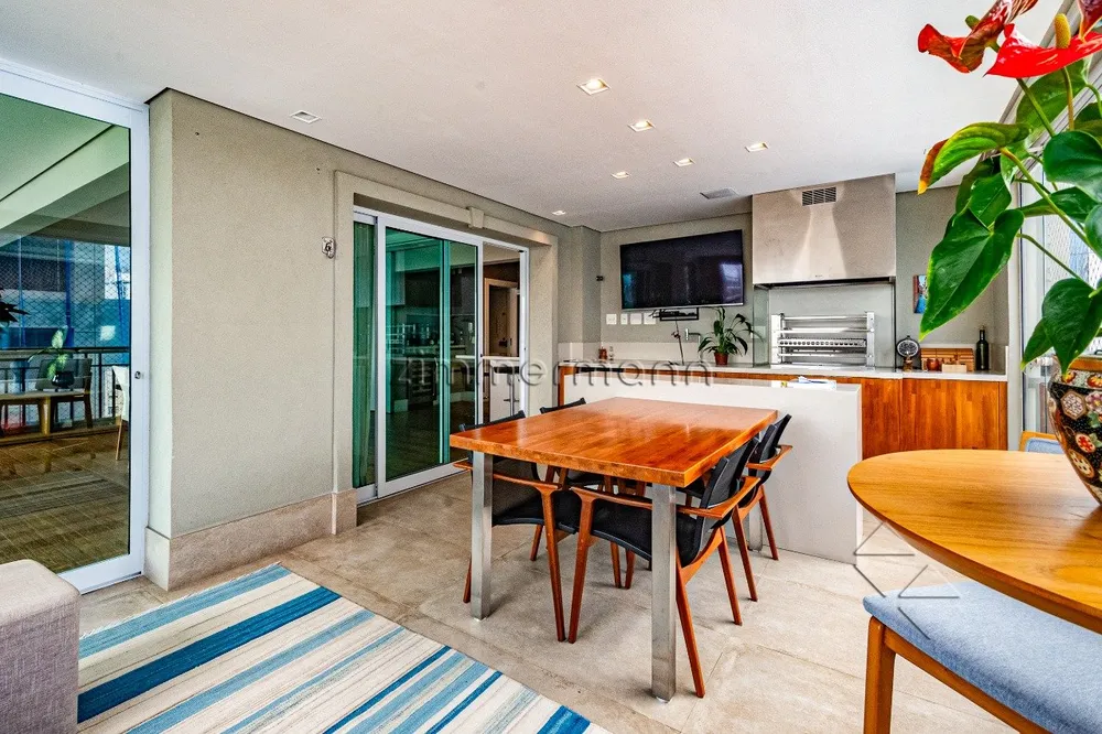Apartamento, 3 quartos, 224 m² - Foto 1