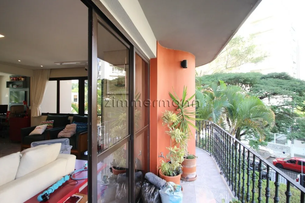Apartamento, 3 quartos, 156 m² - Foto 1