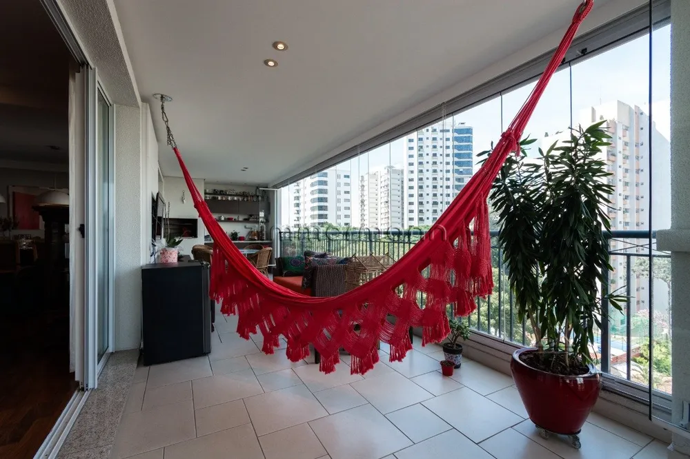 Apartamento, 4 quartos, 216 m² - Foto 2