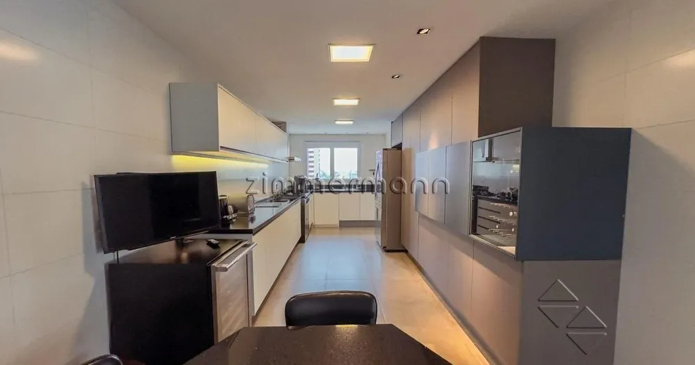 Apartamento, 3 quartos, 392 m² - Foto 1