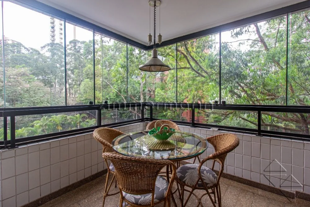 Apartamento, 4 quartos, 230 m² - Foto 1