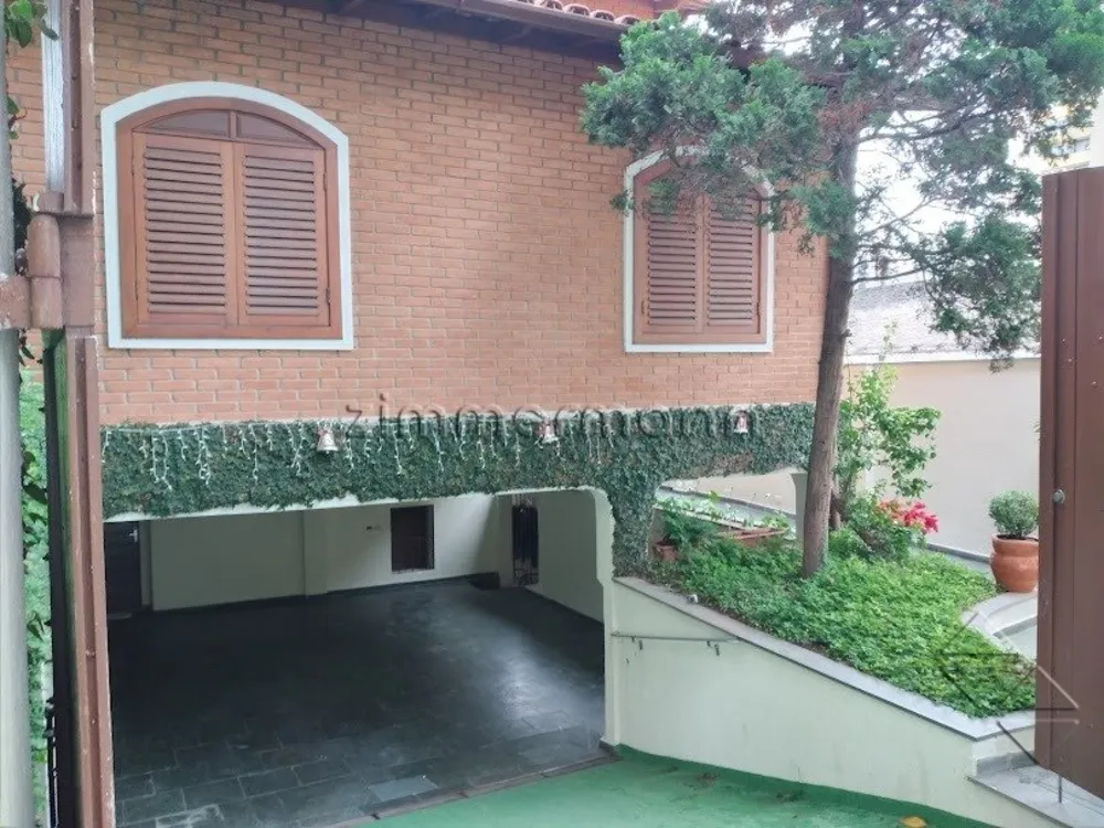 Casa, 7 quartos, 215 m² - Foto 1