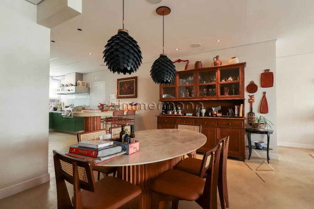 Apartamento, 3 quartos, 190 m² - Foto 1