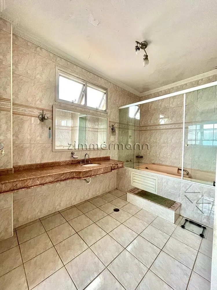 Cobertura, 3 quartos, 270 m² - Foto 2