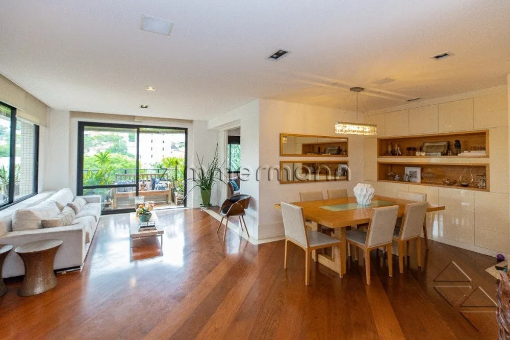 Apartamento, 3 quartos, 205 m² - Foto 1