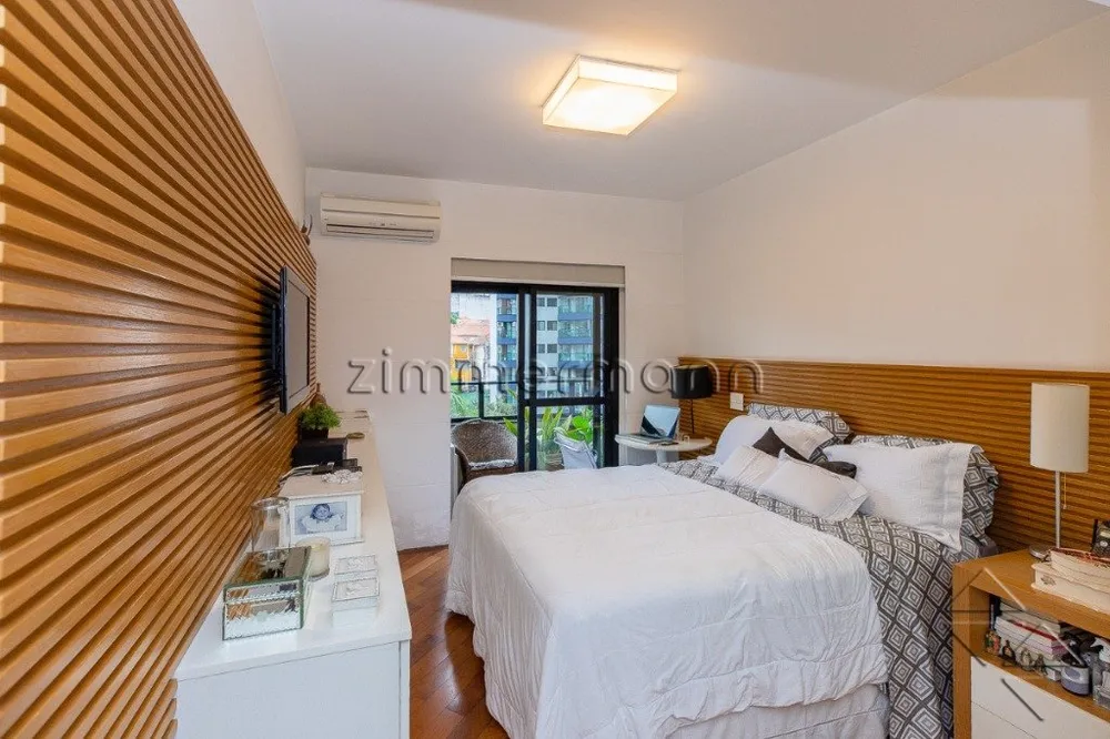 Apartamento, 3 quartos, 205 m² - Foto 1