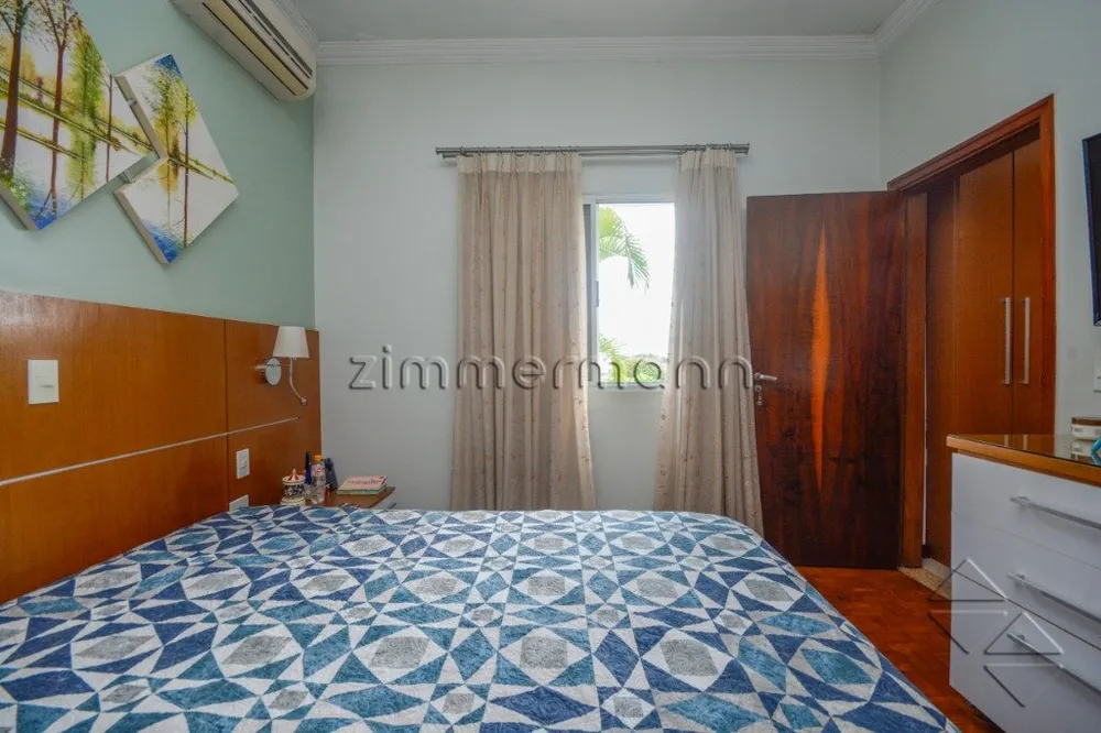 Casa, 4 quartos, 243 m² - Foto 1