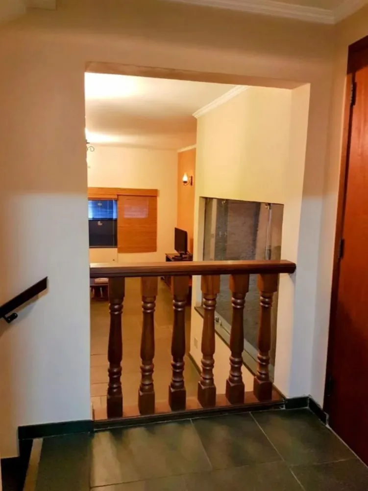 Casa, 3 quartos, 215 m² - Foto 1