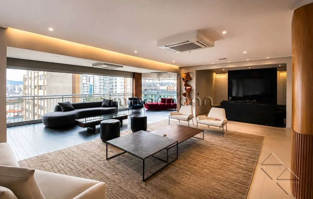 Apartamento, 3 quartos, 208 m² - Foto 1