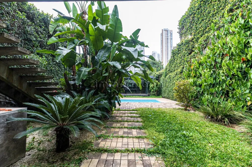 Casa, 3 quartos, 340 m² - Foto 1