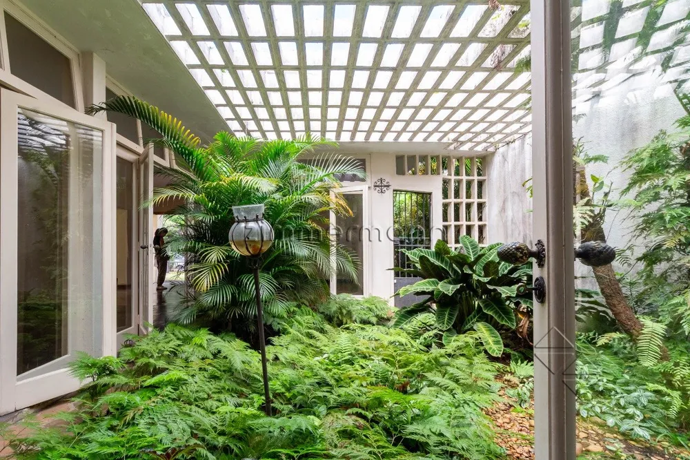 Casa, 3 quartos, 253 m² - Foto 1