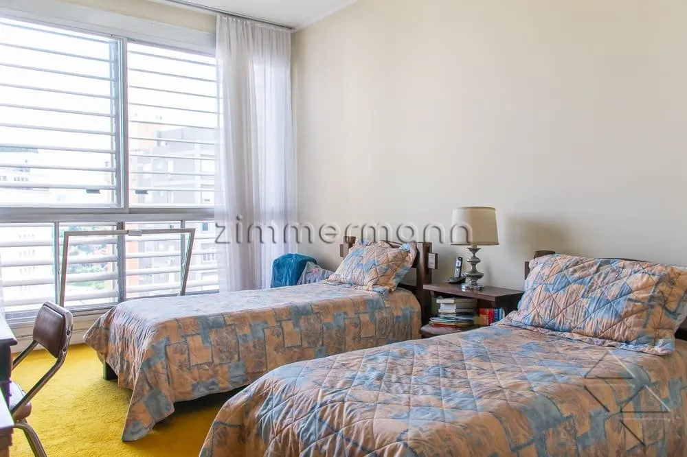 Apartamento, 3 quartos, 310 m² - Foto 1