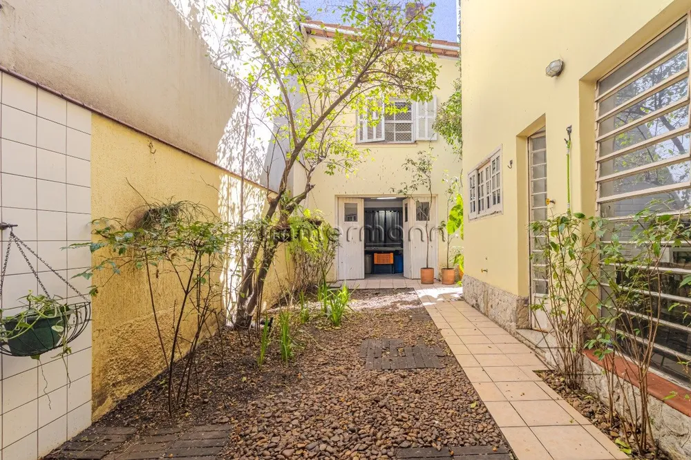 Casa, 5 quartos, 250 m² - Foto 1