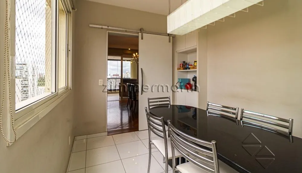 Apartamento, 4 quartos, 214 m² - Foto 1