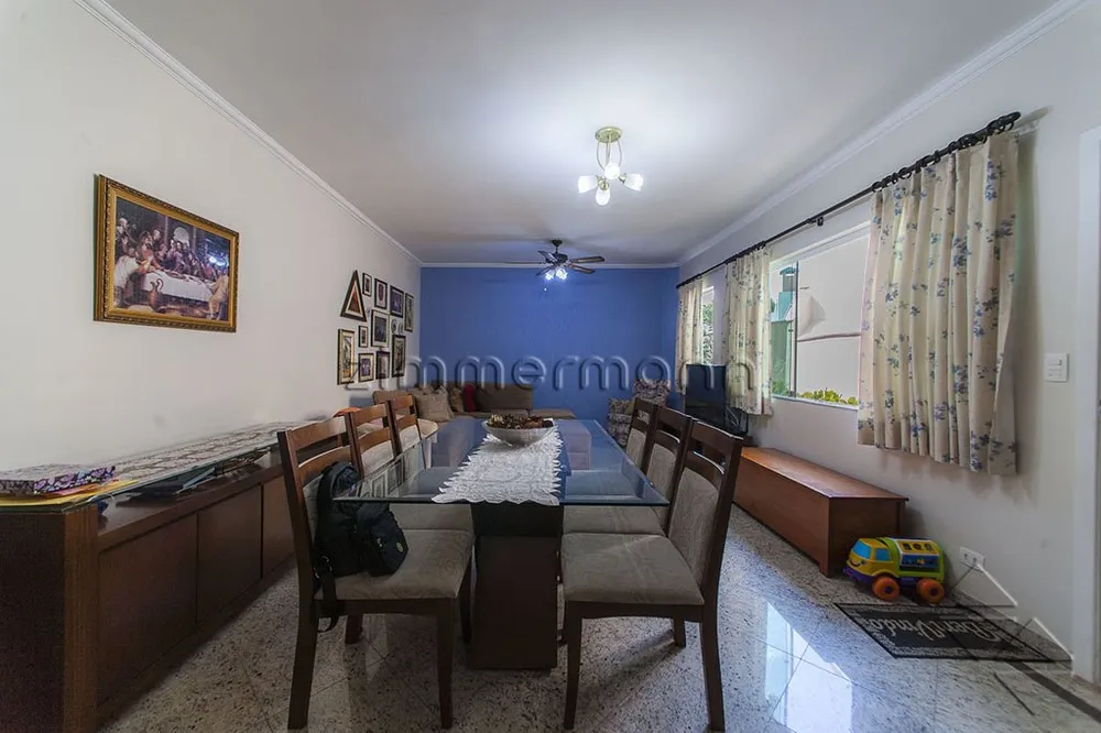Casa, 3 quartos, 237 m² - Foto 1