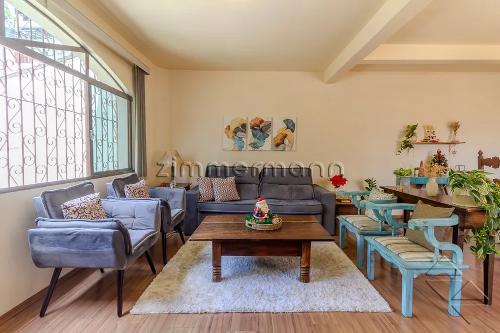 Casa, 3 quartos, 250 m² - Foto 1