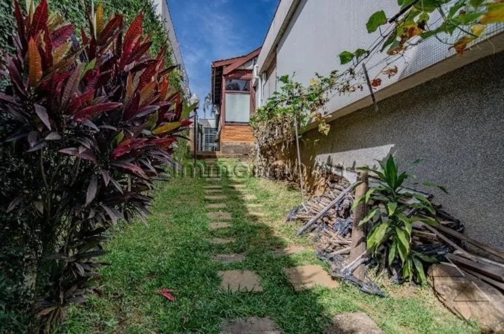 Casa, 3 quartos, 380 m² - Foto 1