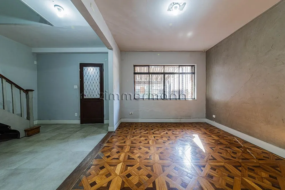 Casa, 5 quartos, 155 m² - Foto 1
