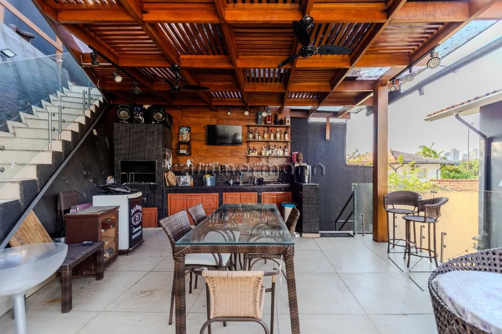 Casa, 5 quartos, 250 m² - Foto 1