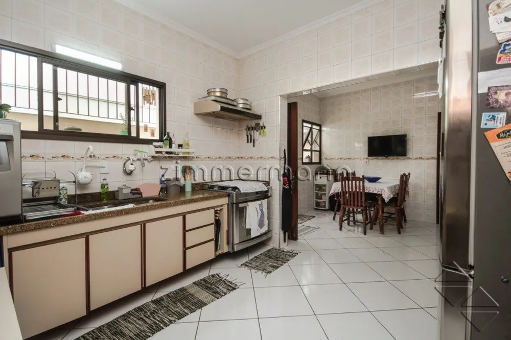 Casa, 3 quartos, 252 m² - Foto 6