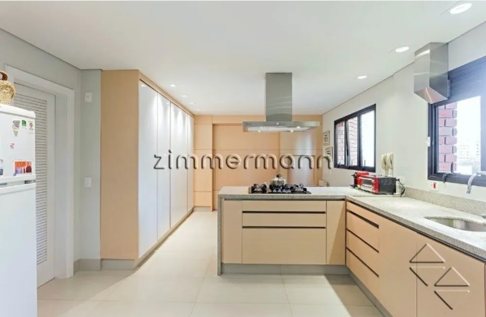 Apartamento, 4 quartos, 218 m² - Foto 1