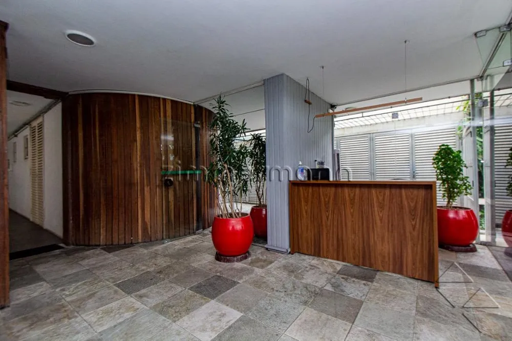 Apartamento, 3 quartos, 134 m² - Foto 2