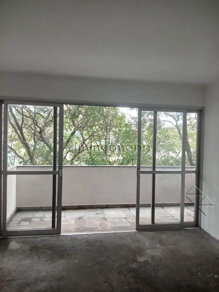 Apartamento, 3 quartos, 223 m² - Foto 1