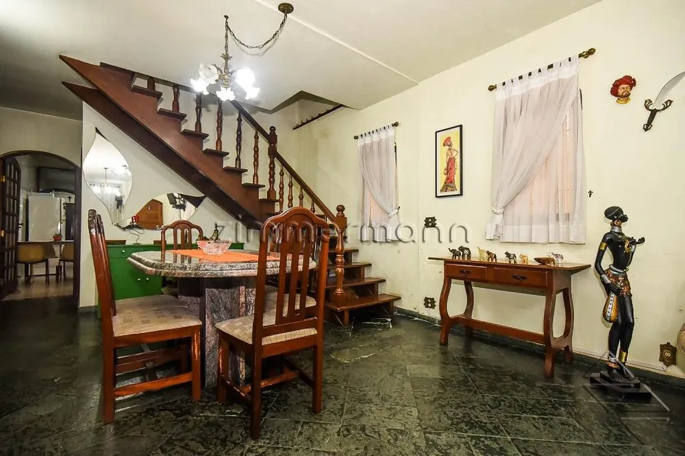 Casa, 3 quartos, 267 m² - Foto 1