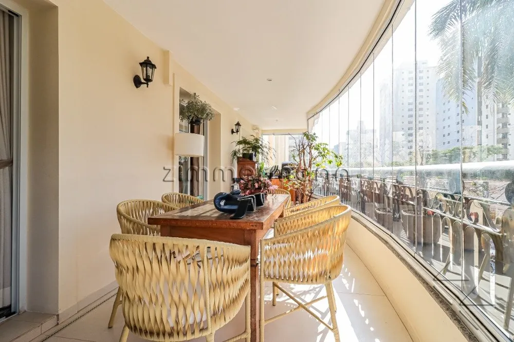 Apartamento, 4 quartos, 250 m² - Foto 1