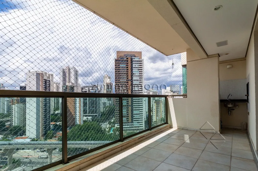 Apartamento, 3 quartos, 147 m² - Foto 1