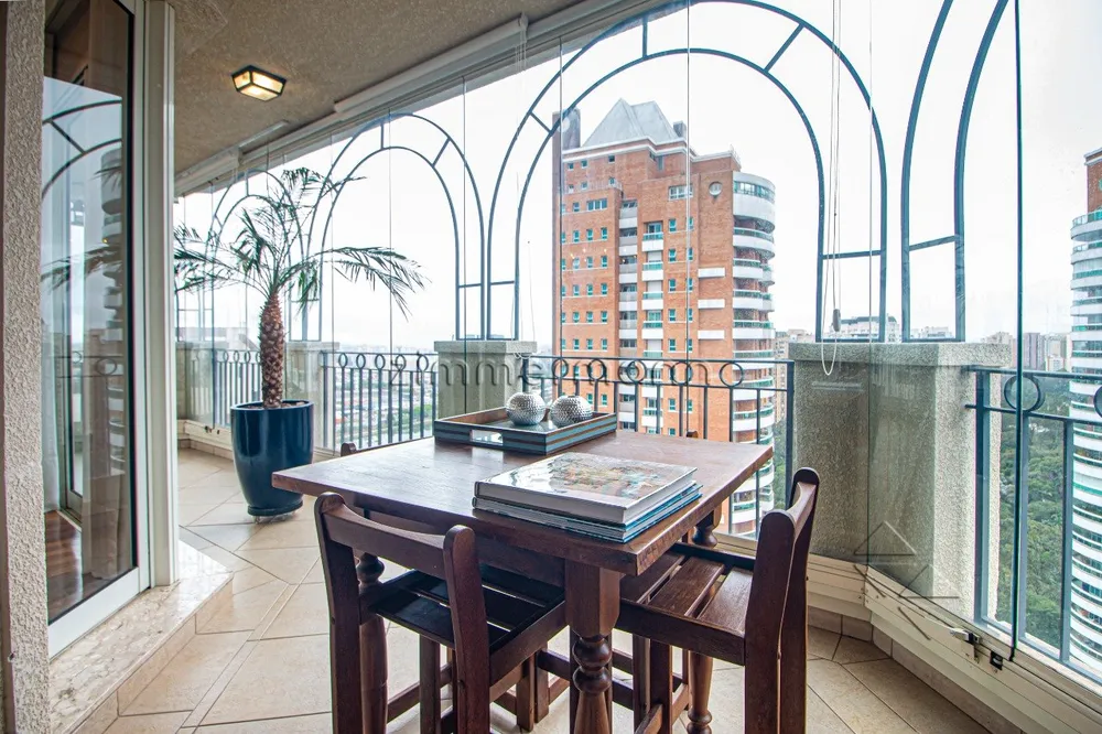 Apartamento, 3 quartos, 260 m² - Foto 9