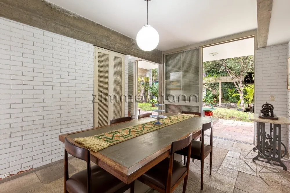 Casa, 5 quartos, 300 m² - Foto 1