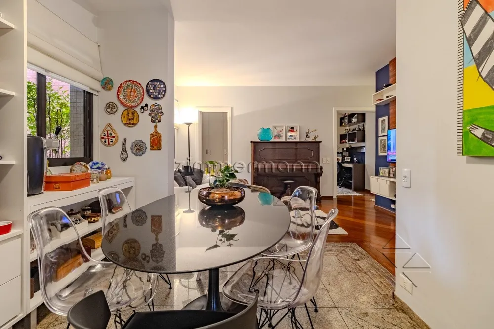 Apartamento, 4 quartos, 217 m² - Foto 1