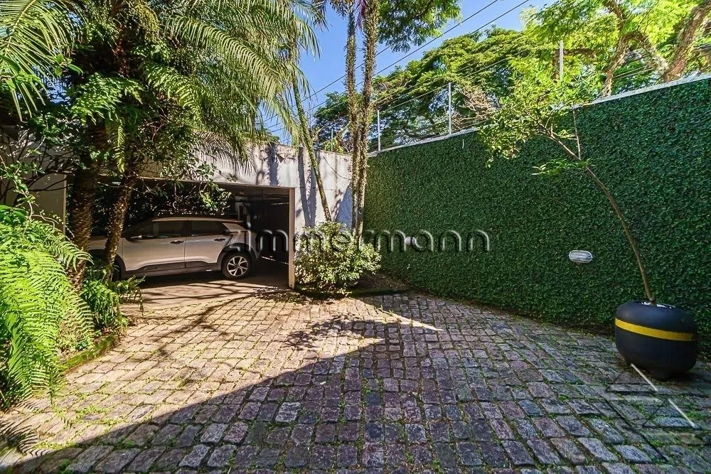 Casa, 4 quartos, 558 m² - Foto 1
