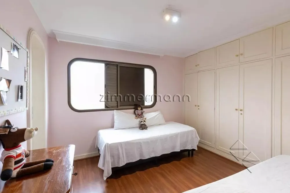 Apartamento, 3 quartos, 232 m² - Foto 4