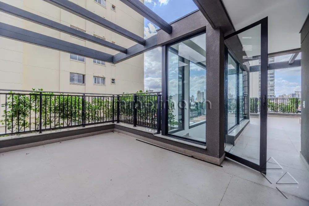 Cobertura, 3 quartos, 222 m² - Foto 1