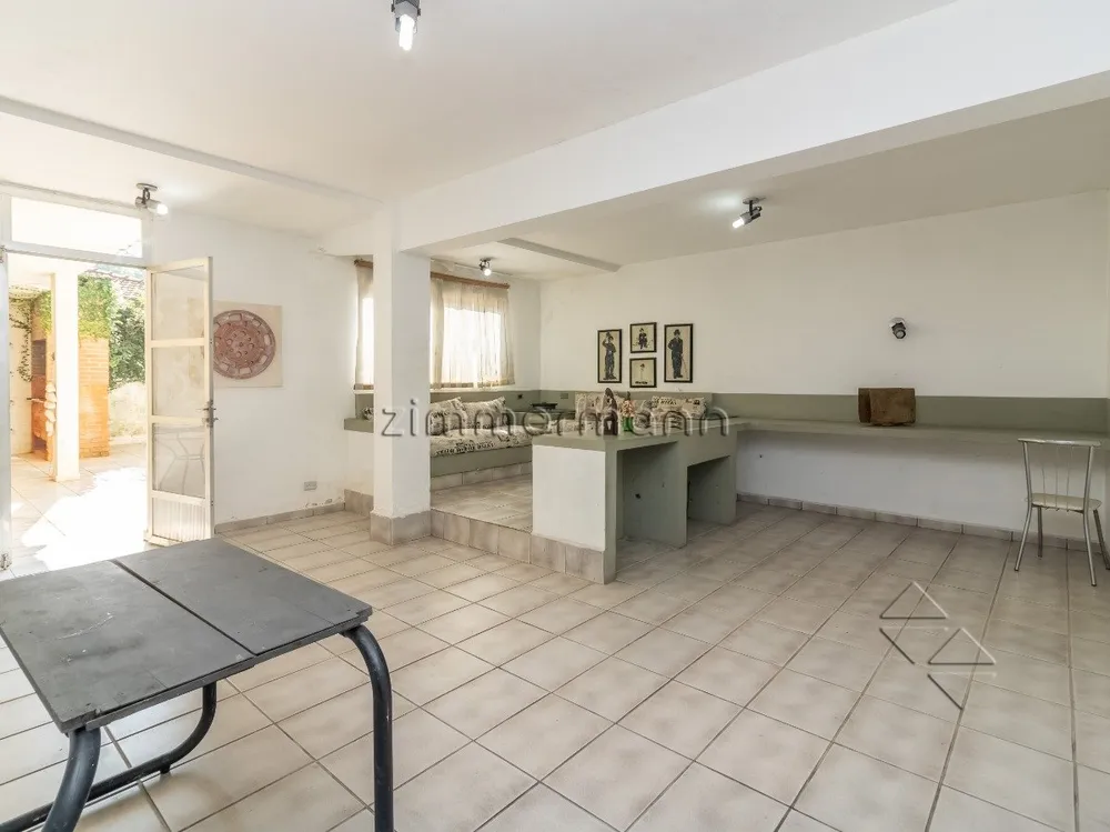 Casa, 3 quartos, 293 m² - Foto 1
