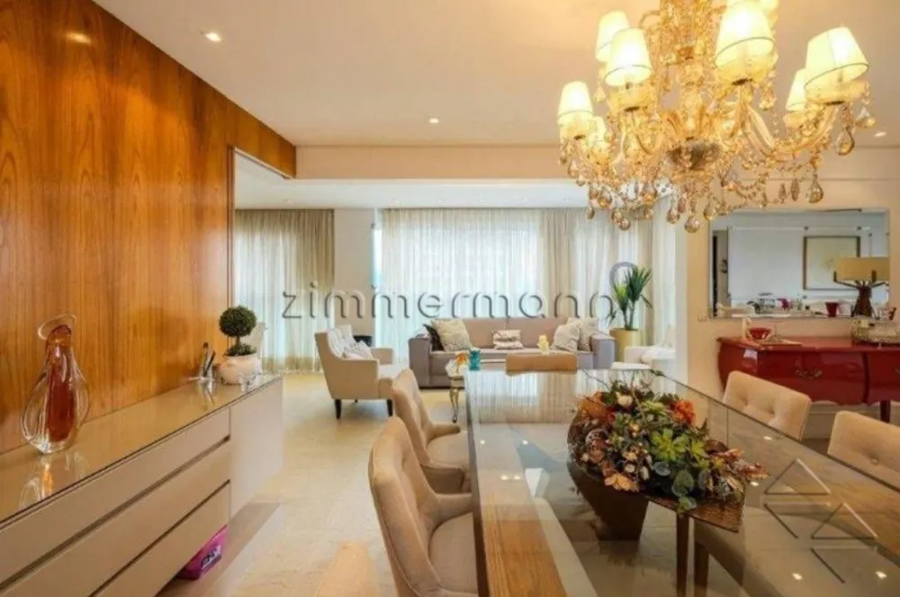 Apartamento, 3 quartos, 210 m² - Foto 1
