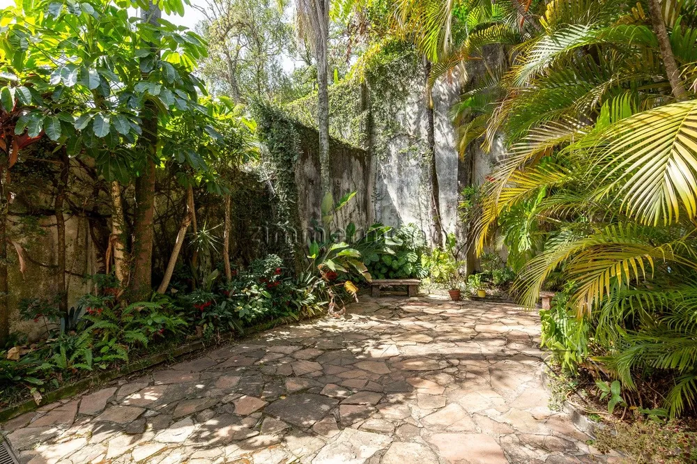 Casa, 4 quartos, 353 m² - Foto 1