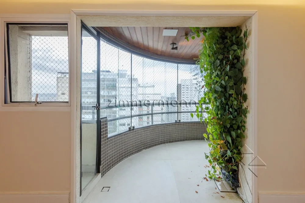 Apartamento, 3 quartos, 198 m² - Foto 2